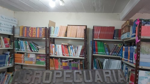 Biblioteca de la E.E.S.A. N° 1